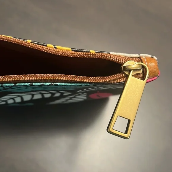 FOSSIL Eliza Clutch Wristlet Wallet Dark Floral Cactus Zip like NEW Bag Purse - Picture 6 of 11